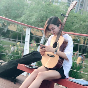 黑鬼大战甜美免费播放
